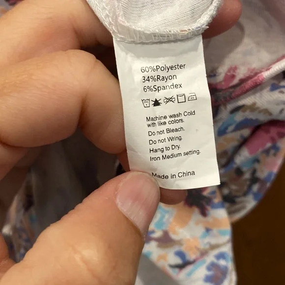 Michelle Mae Floral Tank Top - Pink and White size medium - Picture 4 of 5